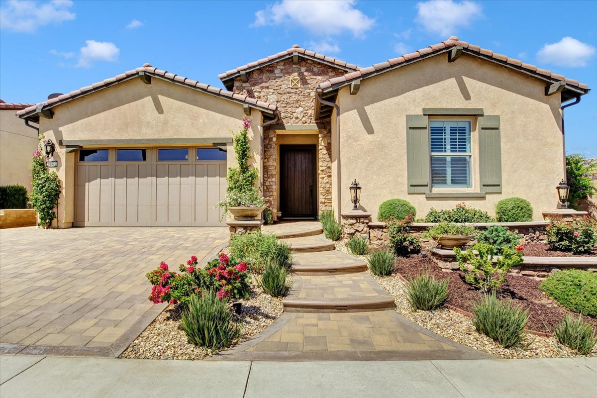 Stunning Home in Temescal Valley - Bald Brothers Team